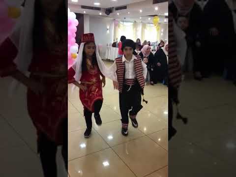 يلي بتحب النعنع استعراض مسرحي راقص