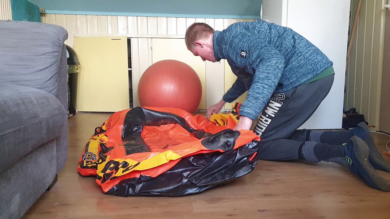 Intex Inflatable Deflated Deflate the Intex Explorer 200. - YouTube