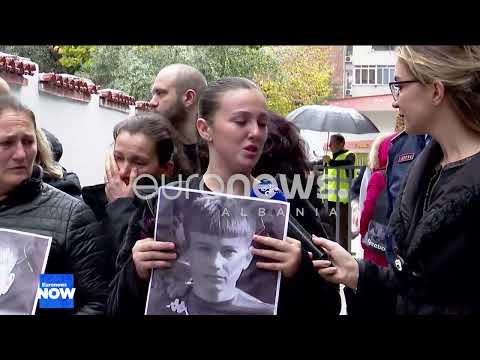 Homazhe Në Shkollën Fan Noli Nëna E Martinit Mësuesja Nuk Më Ka çuar Asnjë Mesazh