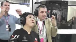 Rowan Atkinson Funny Reaction To Massa-Hamilton Accident (HD)!