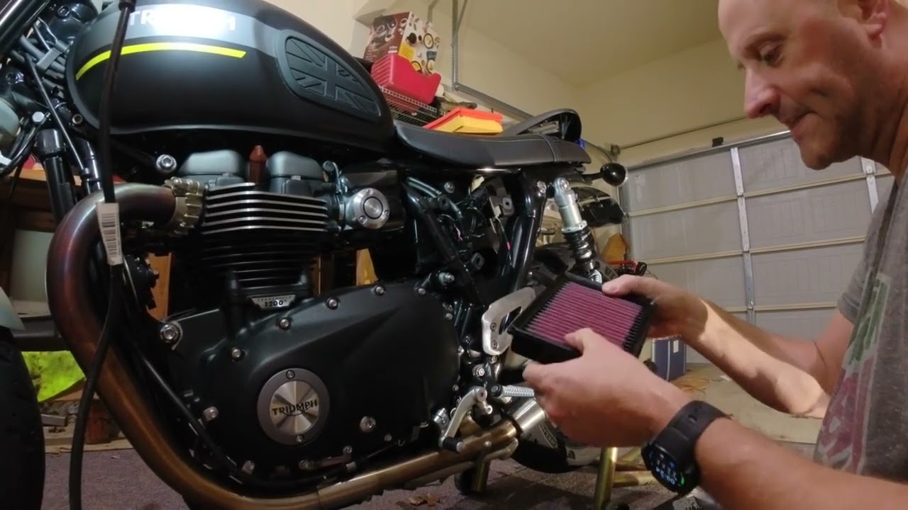 Dave's Garage   - Triumph Speed Twin 1200 K&N Air Filter Install