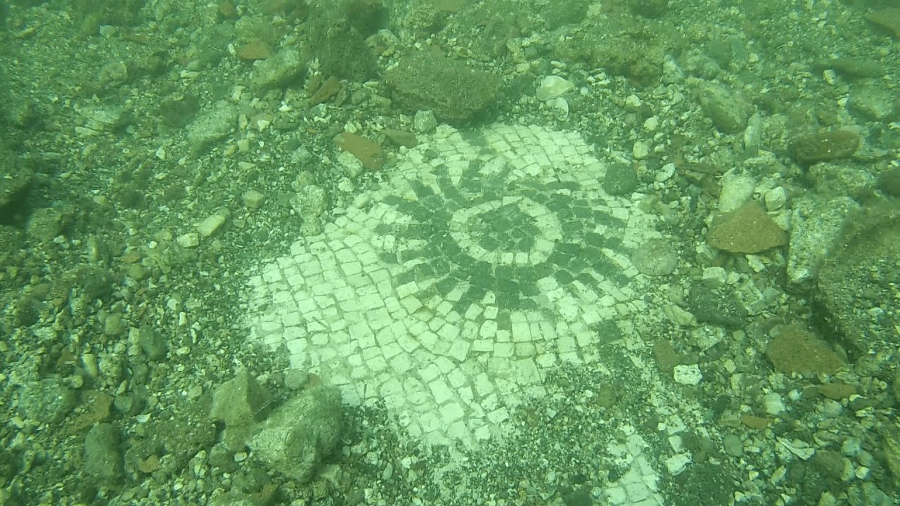 Dive @ Nuovi Mosaici al Parco Sommerso di Baia - Bacoli (NA) - Raffaele Pilla - WELLWIND