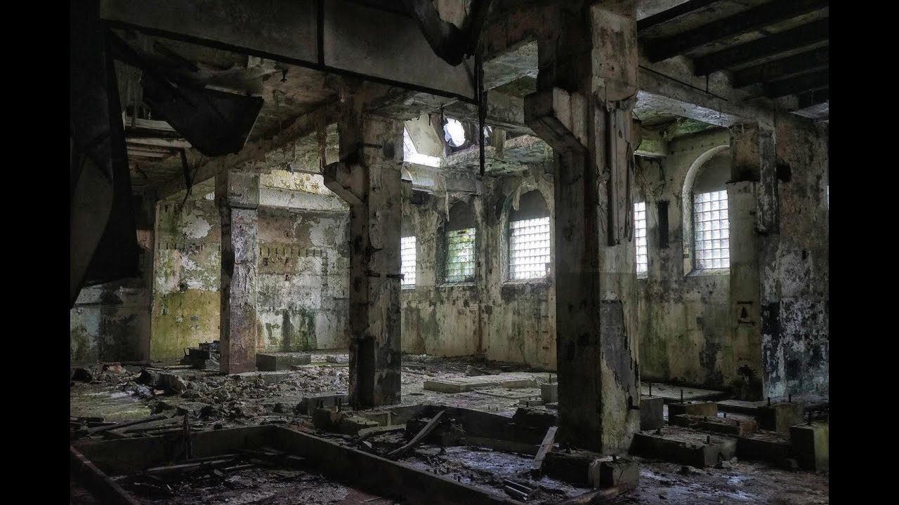 Lostplace Adventure - Die Natur kehrt zurück, der Verfall in der Papierfabrik