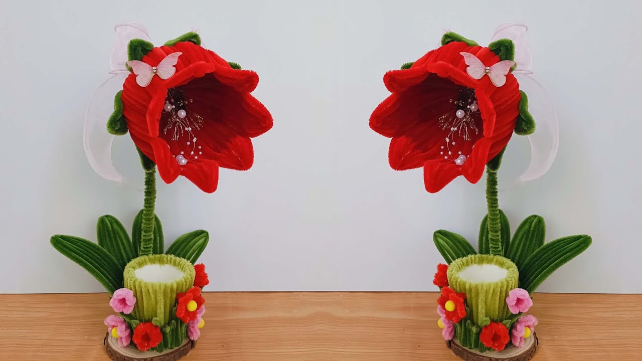 How to Make a Beautiful Flower Lamp from Pipe Cleaners | DIY Chenille Craft