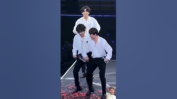 Blackpink reaction to vminkook dance 😳😂 #bts #blackpink #v #jimin #jungkook #lisa#rose #viral#shorts