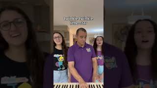 Le Le Little Star. Brilha Brilha Estrelinha Nossa Versão Em Inglês Para Você.