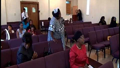 Evangelist Sharon Stephens singing