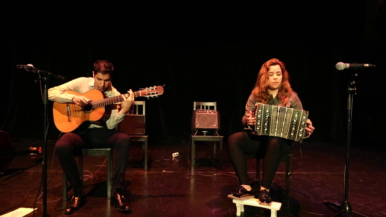 "La Garua" de Roberto Rezech interpretado por Milagros Caliva y Martin Pérez