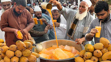 Hardworking Old Man Making Mango Juice 🥭 Roadside Drink Ice Mango Milkshake | Karachi Street Food
