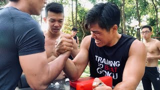 Đấu kiếm LÀNG HOA - Vật tay CĂNG CỨNG! - Michael Trắng Vs Dương Zú Dê!