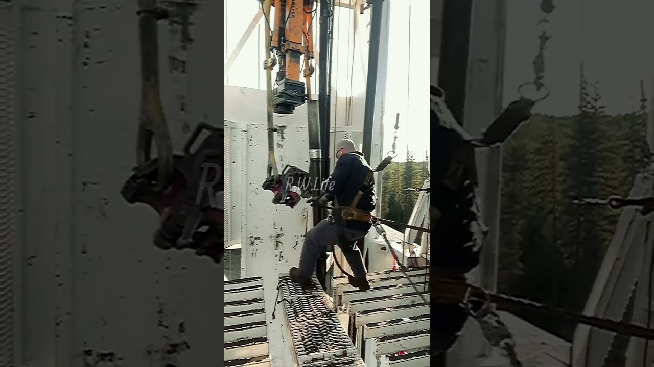 Derrickman Rig Ad Drilling Oil Tripping