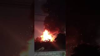 Download Lagu Terjadi kebakaran hebat di pabrik styrofoam Jl Raya Munggu, Desa Cepaga, Kabupaten Tabanan, Rabu. MP3