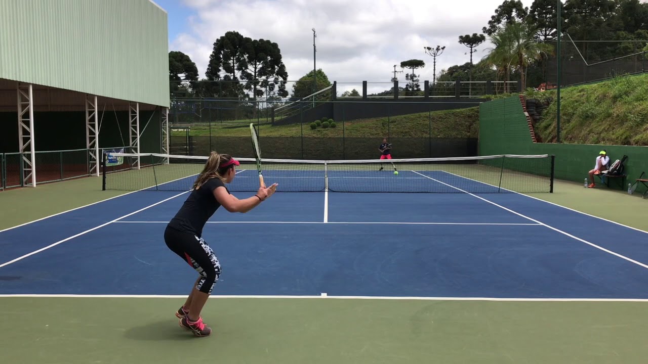 Thais Andreotti - Munn Sports Management *