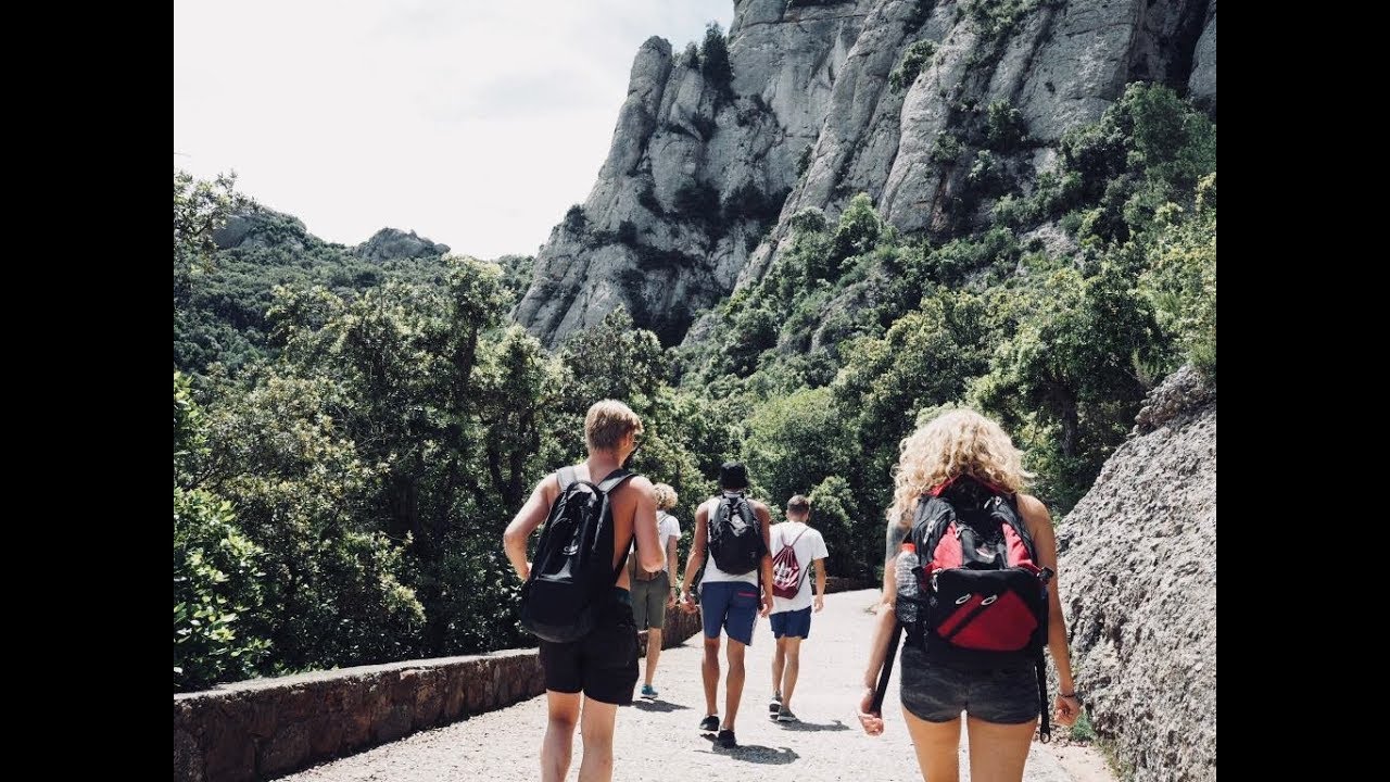 HIKE TO MONTSERRAT