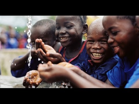 Video: Warum Ist Wasser In Einer Flasche - Der Größte Betrug Aller Zeiten - - Alternative Ansicht