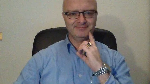 Come si chiama un uomo che va sempre con tutte le femmine?