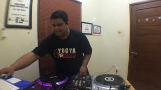 10 minutes RnB Trap Twerk mix by DJ Afro Positiva