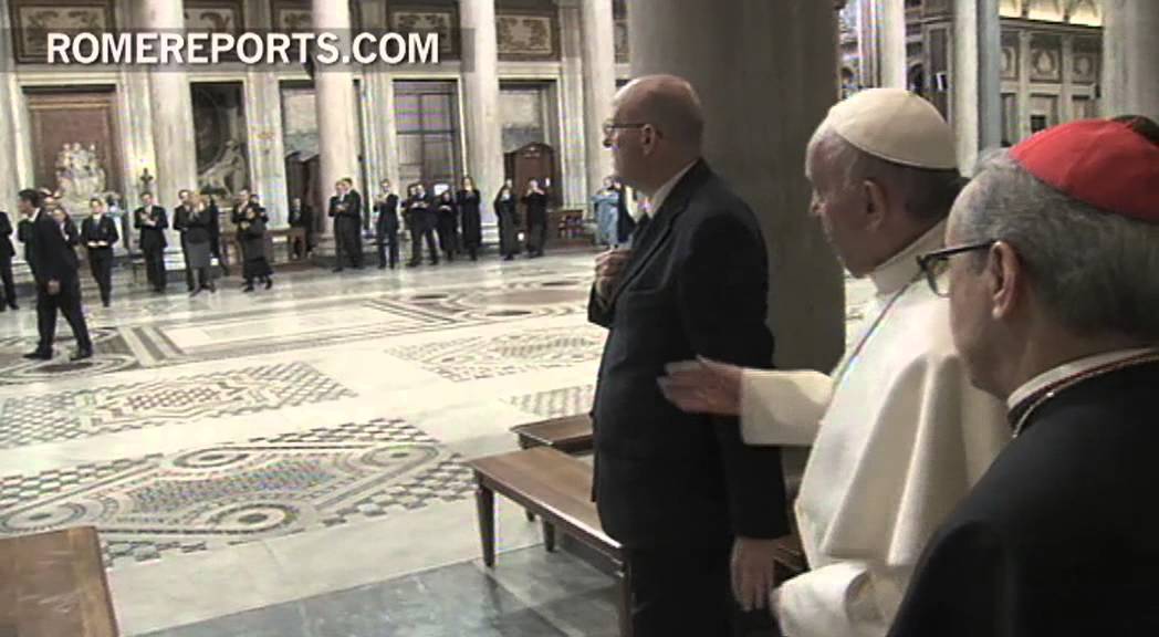 Pope Francis' to do list: Call dentist, call newsstand...