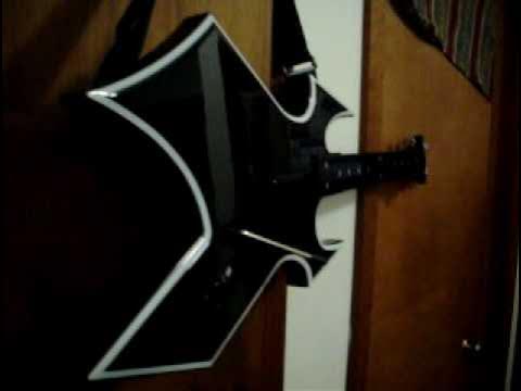 GUITAR HERO WARBEAST CONTROLLER - YouTube