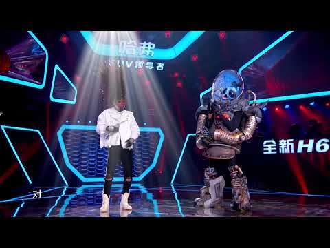 “小可爱”实力尬舞，这就是街舞又来了 【蒙面唱将猜猜猜S4 第4期花絮】 20181111官方超清