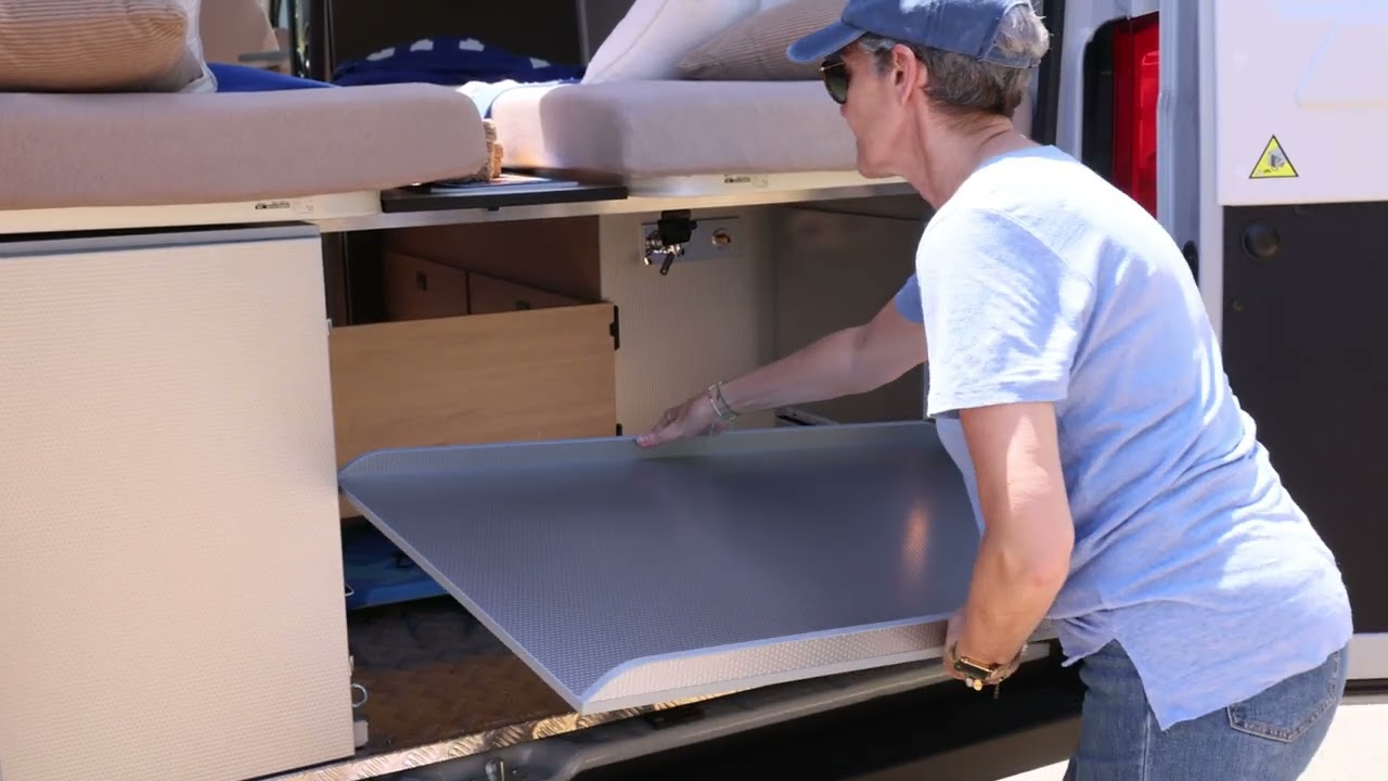 CAMPÉRÊVE 746 - Soute tunnel