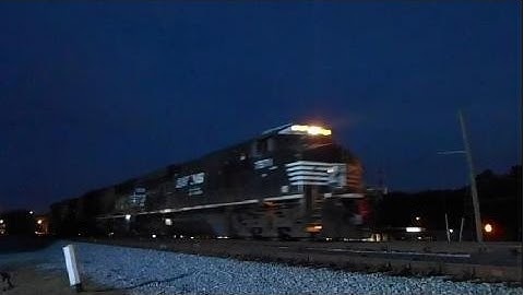 Norfolk Southern 216 NB With The GORail Unit in 2nd! Austell,Ga 10-28-2014©