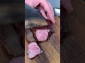 Fühl die Liebe zu diesem saftigen Steak! 🥩  🎥 Danke an @carnivorgrill3166 #erstesch...