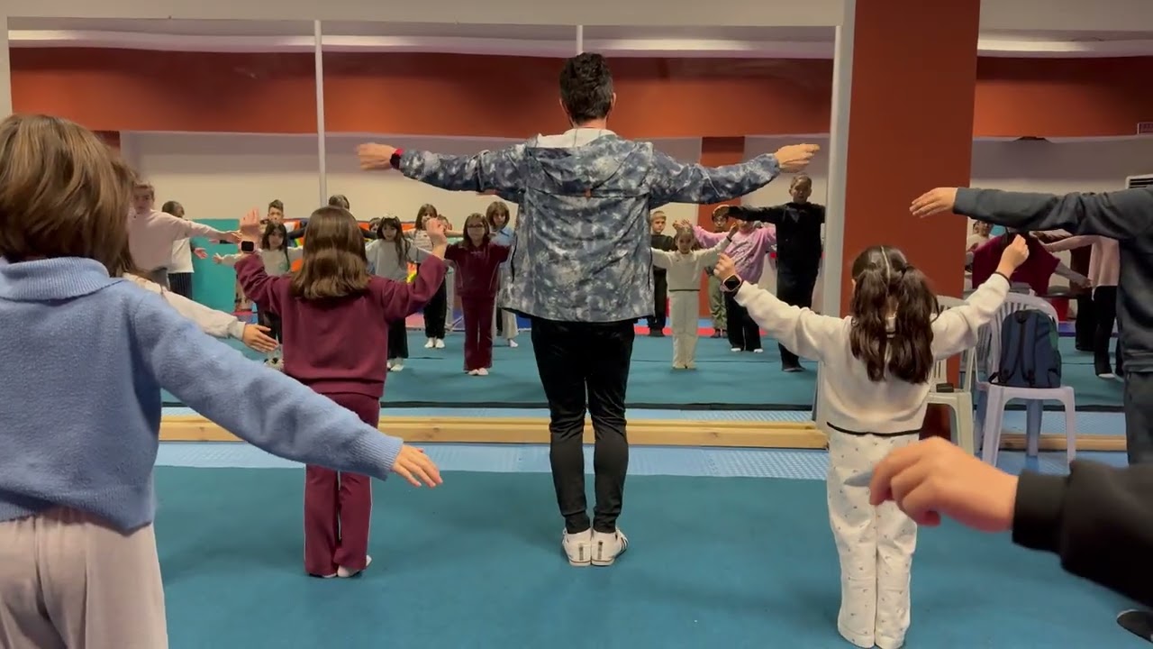 Edalı da modali yar müziksiz figür çalışma videosu  akıllı tahtadan aç çalış öğren 23 Nisan gösteri 