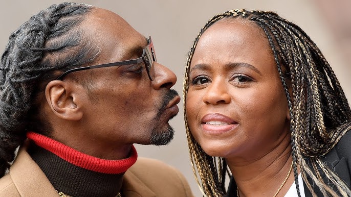 At 52, Snoop Dogg FINALLY Drops Bombshell At Wife Shante After 27 Years of Marriage - YouTube
