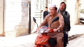 کربلایی و ننه ملیحه آمدند 😂😂
