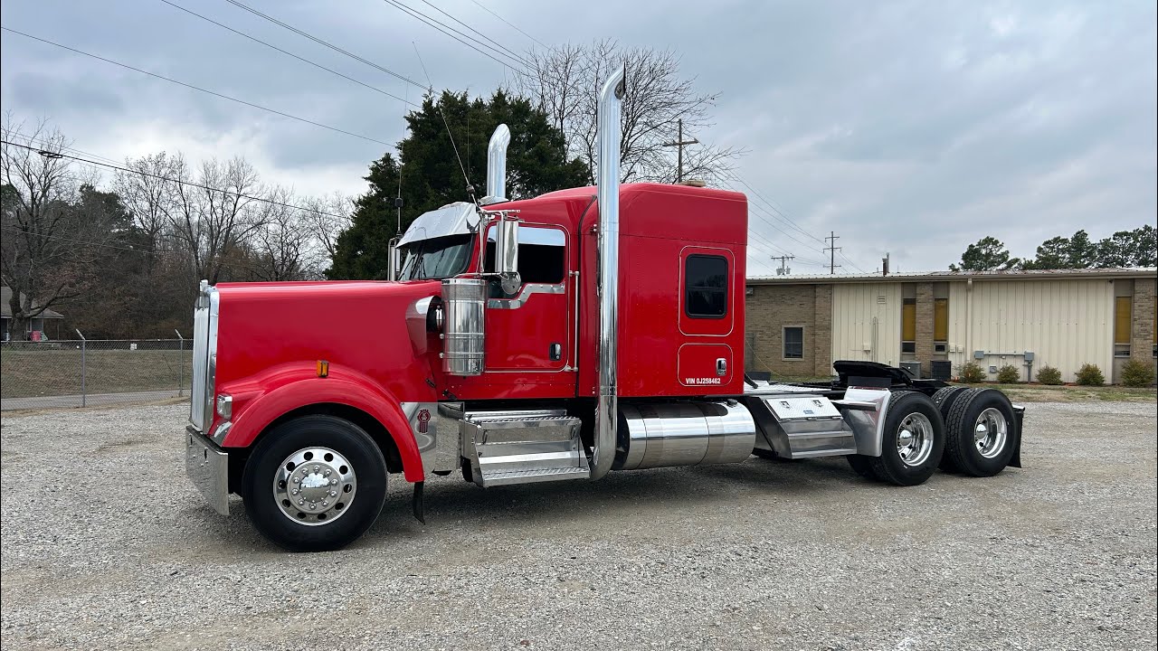 Factory Glider! 2018 Kenworth W900L CAT Glider 72” Aerocab Flat Top with 461k Original Miles! 