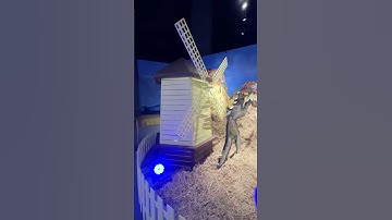 SIMON Channel I Buổi triển lãm tái hiện siêu thực những bức tranh của Van Gogh! #Shorts