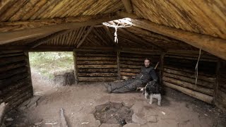 Bushcraft build with hand tools . Reciprocal roof . Shelter fire cabin