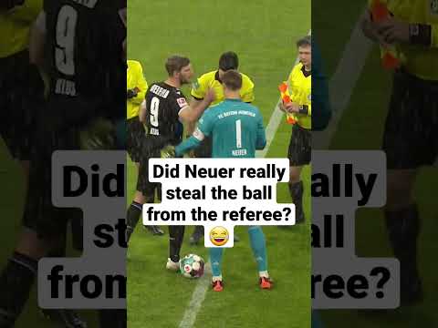 Manuel Neuer steals the referee&#39;s ball 😂