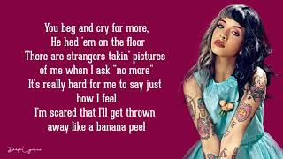 Melanie Martinez - Show & Tell (Lyrics)