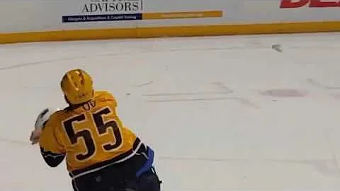 Cody McLeod punches helmet off Shawn Mathias in fi...