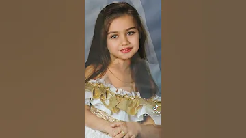 صور الممثلة التركية افرا 