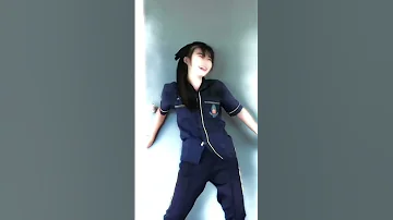 زرقة مالك خبريني واش صرالك 