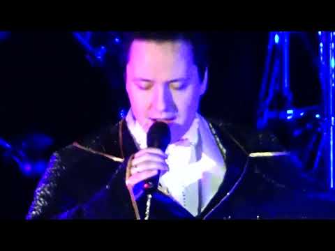 Видео: Vitas – Intro (Izhevsk, Russia – 2016.02.24) [by Yuri Kuligin]