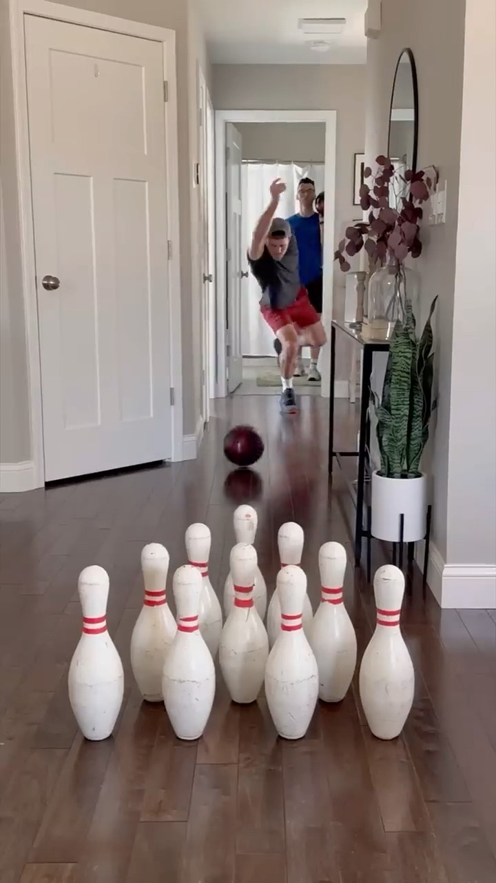Upstairs neighbors be like. Part 3