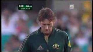 Glen McGrath Last Over in 1 day Cricket in Oz