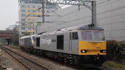 (HD) DCR 60055 drags Chiltern Mk3 DVT 82309 working 5Z21 through West Ealing 25/01/2020