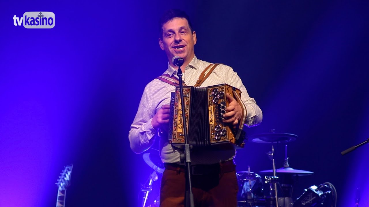 Heligonkári Feješovci: Nešiel by som cez ten vŕšek