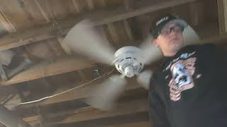 52 1998 Hunter Low Profile II Ceiling Fan.