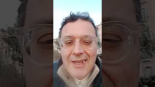 Illusionista tutto fatto a mano sul lungomare #salerno #italia artista napoletano doc #streetart 