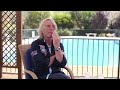 Capture de la vidéo Rick Parfitt Status Quo Interview - Rick Talks About Down The Dustpipe & Ma Kelly's Greasy Spoon