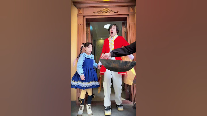 The child poured candy and almost hit the rabbit#Short #Officer Rabbit #angel