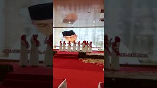 Download Lagu menyanyikan lagu panggilan jihad  di acara pengukuhan MAJELIS TAKLIM PEREMPUAN  INDONESIA  MEDAN MP3