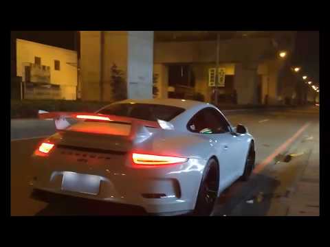Porsche 911 GT süper hızı ve egzoz sesi