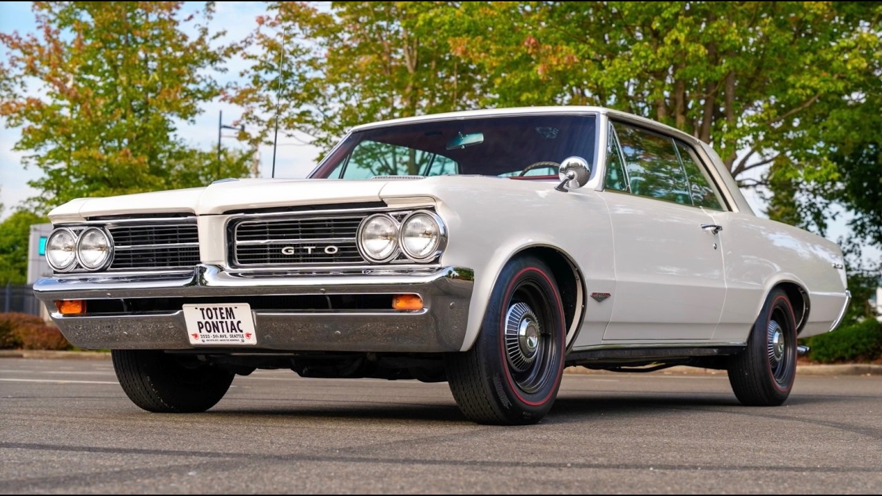 GTO まとめ Tri-Power-Equipped 1964 Pontiac GTO Hardtop Coupe 4-Speed for sale